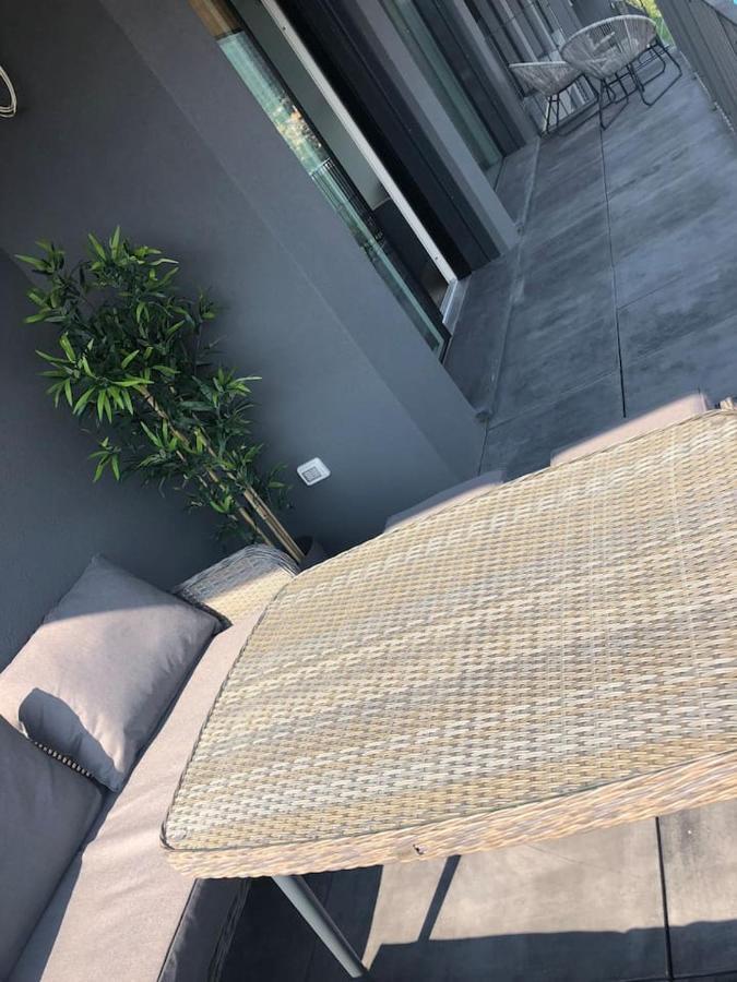 Ulivi Luxury Loft & Pool - The House Of Travelers Carate Urio Exterior foto